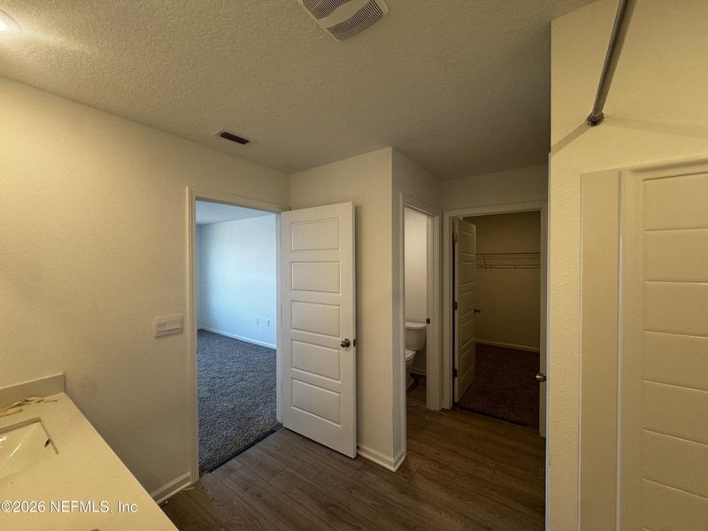 Spacious, unfurnished interior of a new home in The Arbors, Jacksonville (Image 36).