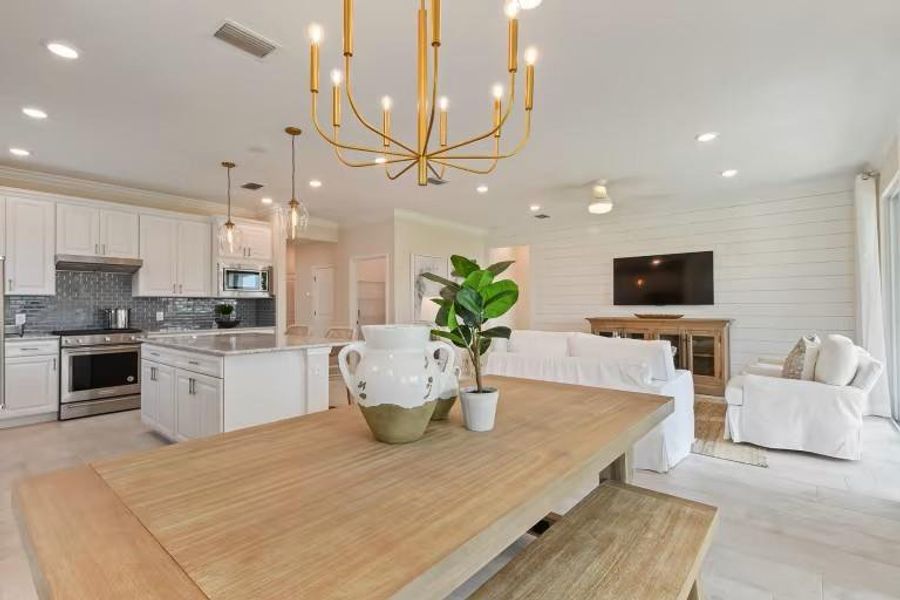 MODEL HOME images may NOT be consistent with the finished product.