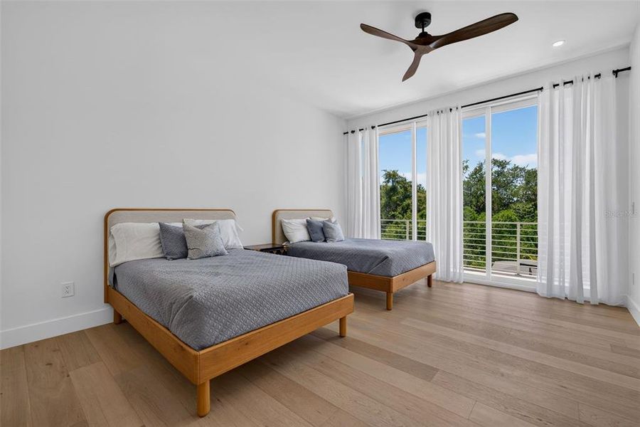 Furnished interior view inside a new home in , Sarasota (Image 19).