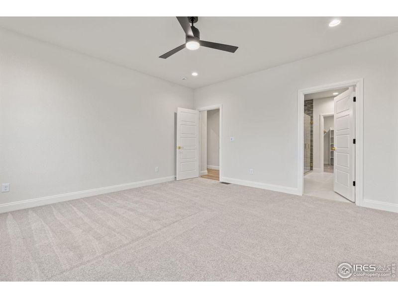 Spacious, unfurnished interior of a new home in Cottages at Kelly Farm, Greeley (Image 18).