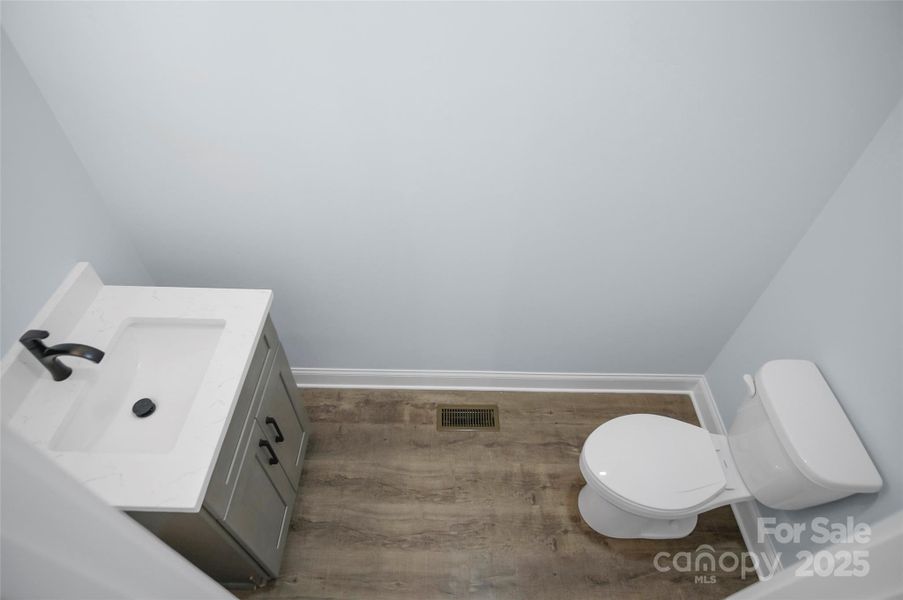 Image 44 of a home in .