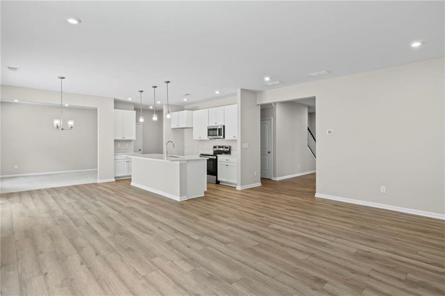Spacious, unfurnished interior of a new home in Sage Woods, Dallas (Image 15). Spacious, unfurnished interior of a new home in Sage Woods, Dallas (Image 15).