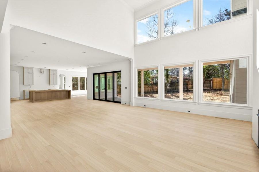 Spacious, unfurnished interior of a new home in , Marietta (Image 15).