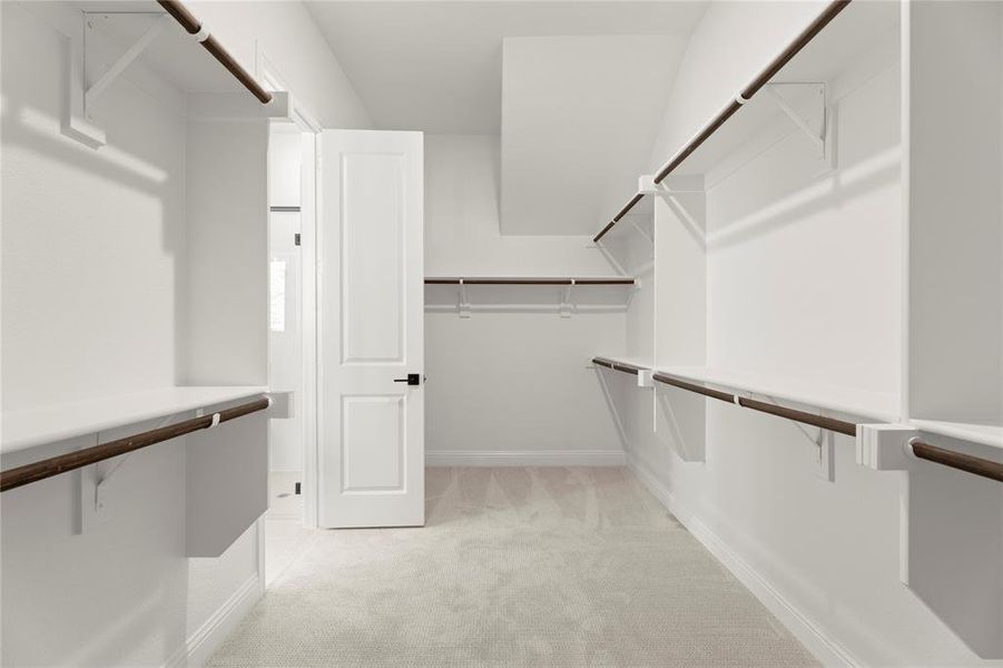 19. 2207 Morris - Closet 19. 2207 Morris - Closet