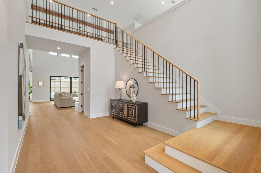 Spacious, unfurnished interior of a new home in , Houston (Image 22).