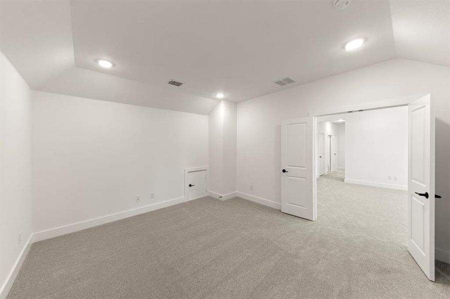 21. 2951 Andesite - Media 21. 2951 Andesite - Media