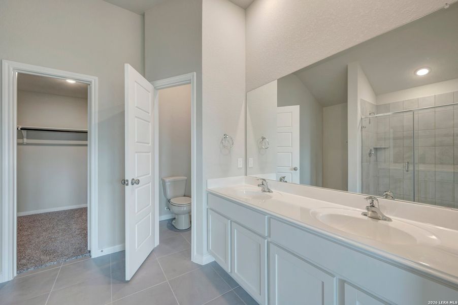 Furnished interior view inside a new home in Greenspoint Heights, Seguin (Image 4). Furnished interior view inside a new home in Greenspoint Heights, Seguin (Image 4).