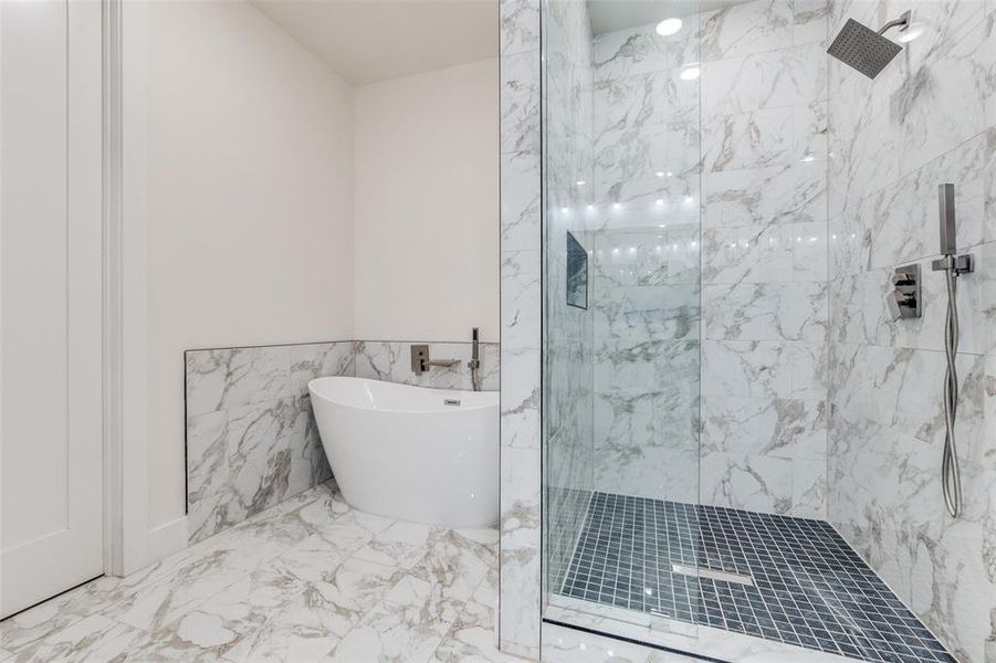 Furnished interior view inside a new home in , Dallas (Image 5).