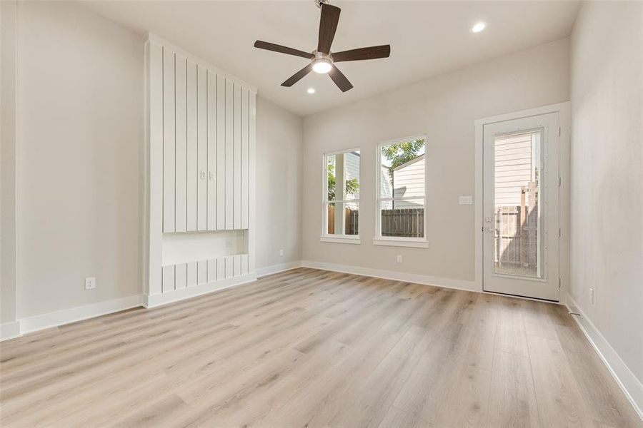 Spacious, unfurnished interior of a new home in , Dallas (Image 9).