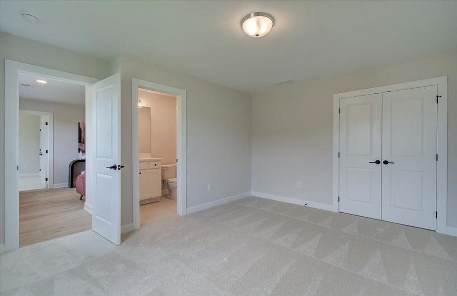 Spacious, unfurnished interior of a new home in , Acworth (Image 36). Spacious, unfurnished interior of a new home in , Acworth (Image 36).