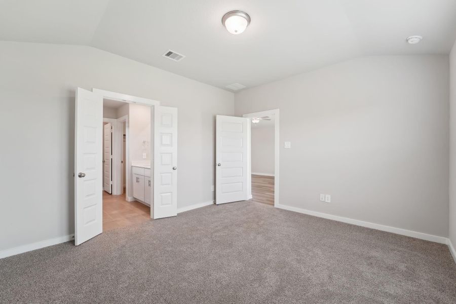 Photo is not of the actual home, but is an inspirational photo of builder’s model home and may depict options, furnishings, and/or decorator features that are not included Photo is not of the actual home, but is an inspirational photo of builder’s model home and may depict options, furnishings, and/or decorator features that are not included