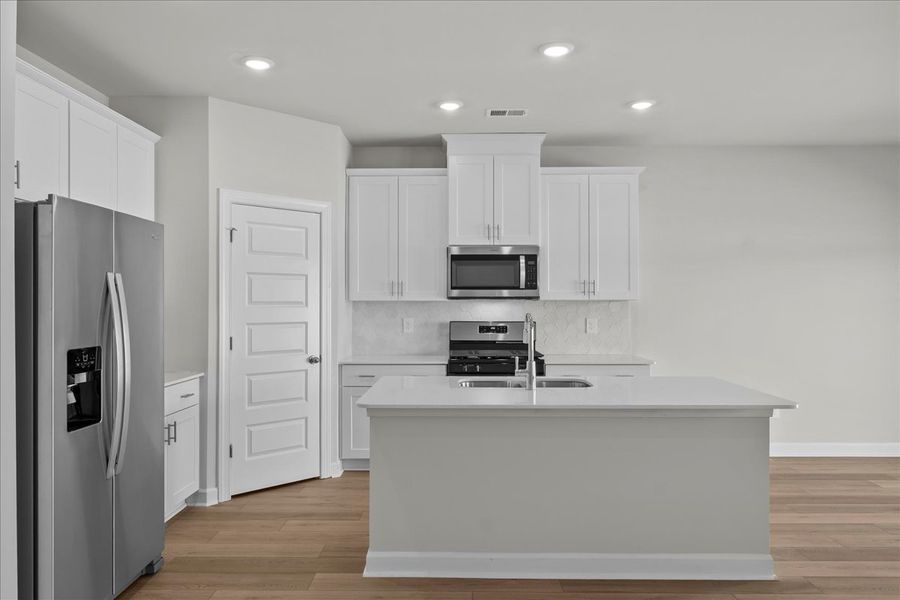 Furnished interior view inside a new home in Holland Park, Spartanburg (Image 5).