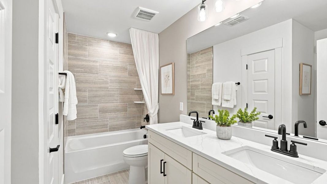Representative furnished interior of a home built from the Vanderbilt by Pulte Homes in Fishers Wood, Columbia (Image 39).