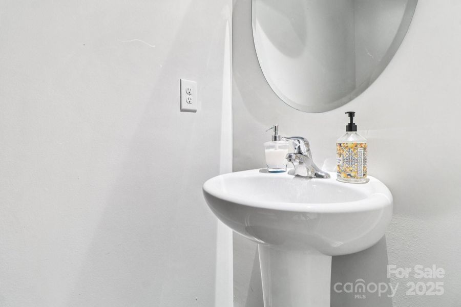 Image 26 of a home in .