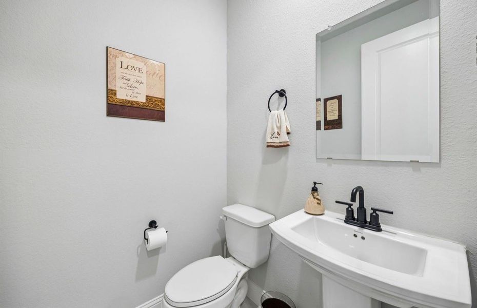 Furnished interior view inside a new home in Mavera, Conroe (Image 23).