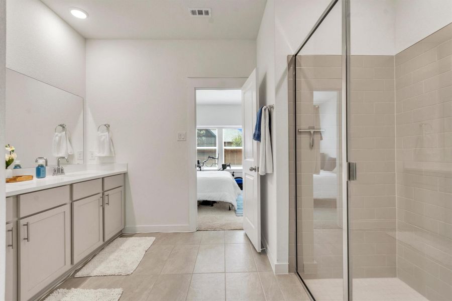 Furnished interior view inside a new home in Crosswinds, Kyle (Image 17).