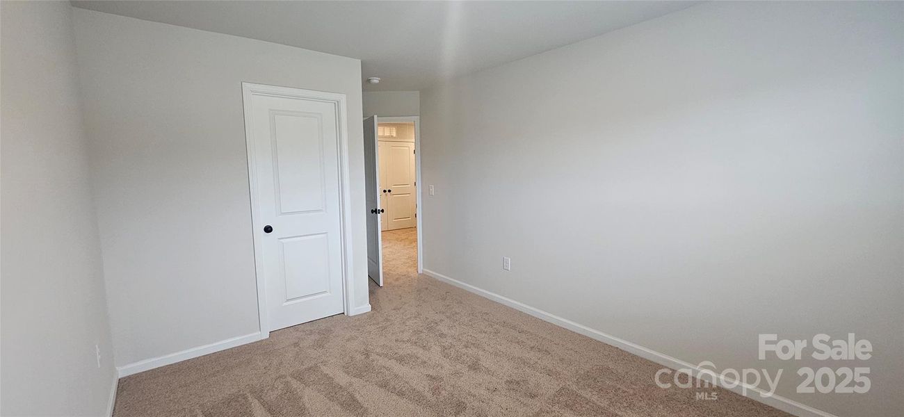 Spacious, unfurnished interior of a new home in Rhyne Court, Gastonia (Image 20). Spacious, unfurnished interior of a new home in Rhyne Court, Gastonia (Image 20).