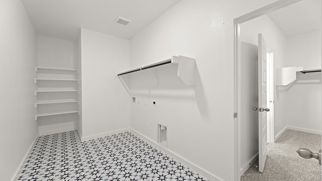 Spacious, unfurnished interior of a new home in Keeneland, Aubrey (Image 29). Spacious, unfurnished interior of a new home in Keeneland, Aubrey (Image 29).