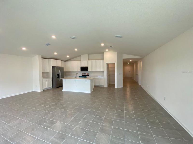 Spacious, unfurnished interior of a new home in Somerset - Executive Series, Palm Coast (Image 9).
