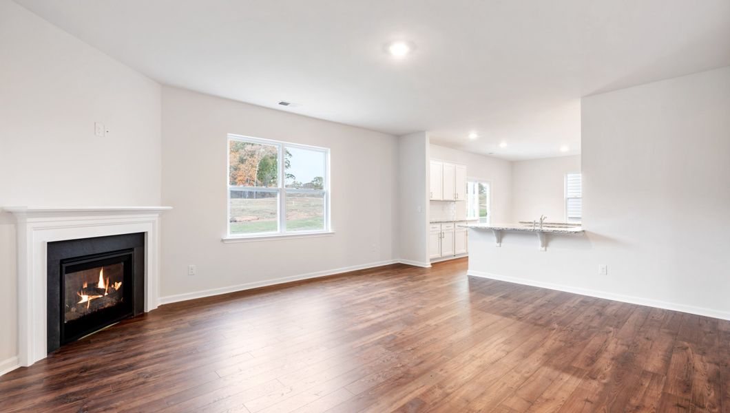 Spacious, unfurnished interior of a new home in Hunters Ridge, Woodruff (Image 20).