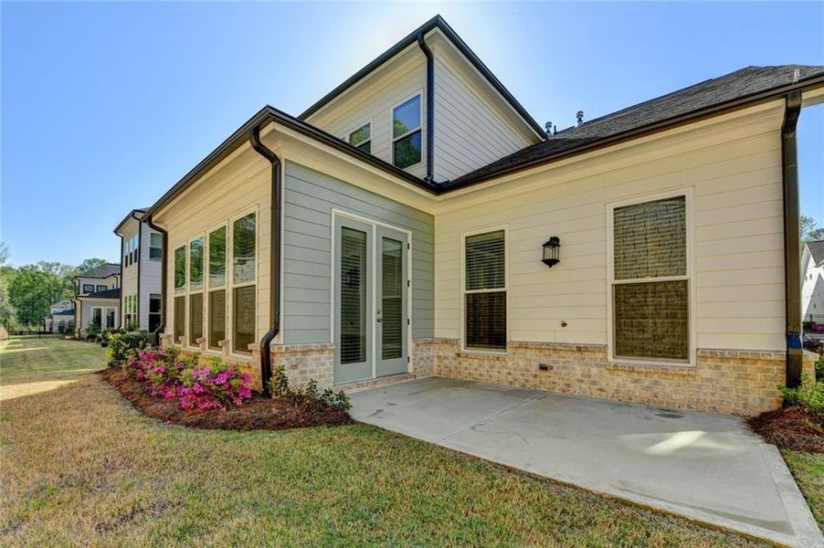 Exterior details and patio area of a home in , Duluth (Image 4).