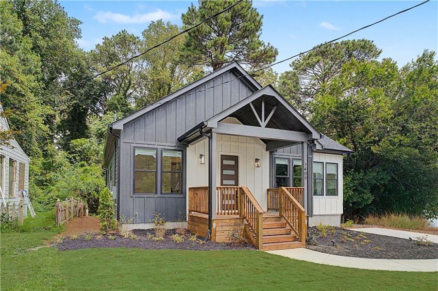 Front exterior of a new home in , Atlanta, GA, highlighting curb appeal (Image 2). Front exterior of a new home in , Atlanta, GA, highlighting curb appeal (Image 2).