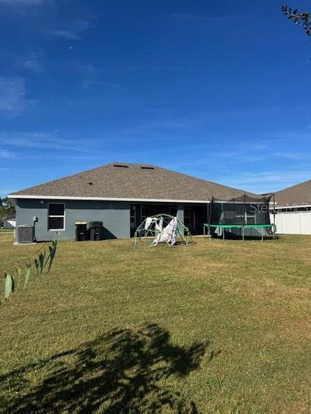 Exterior details and patio area of a home in Knights Landing, Lakeland (Image 23).