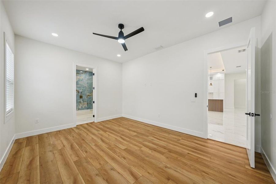 Spacious, unfurnished interior of a new home in , Clearwater (Image 65). Spacious, unfurnished interior of a new home in , Clearwater (Image 65).