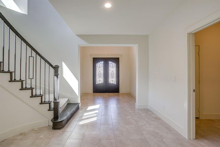 Spacious, unfurnished interior of a new home in , Fort Worth (Image 17).