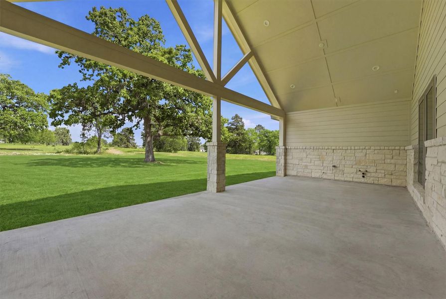 Huge covered patio