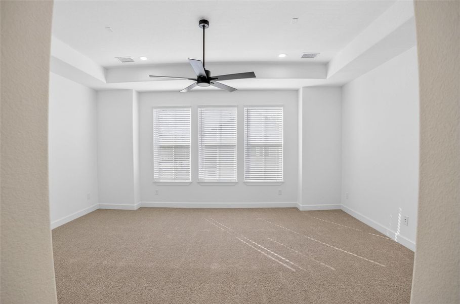 Spacious, unfurnished interior of a new home in , Houston (Image 18).