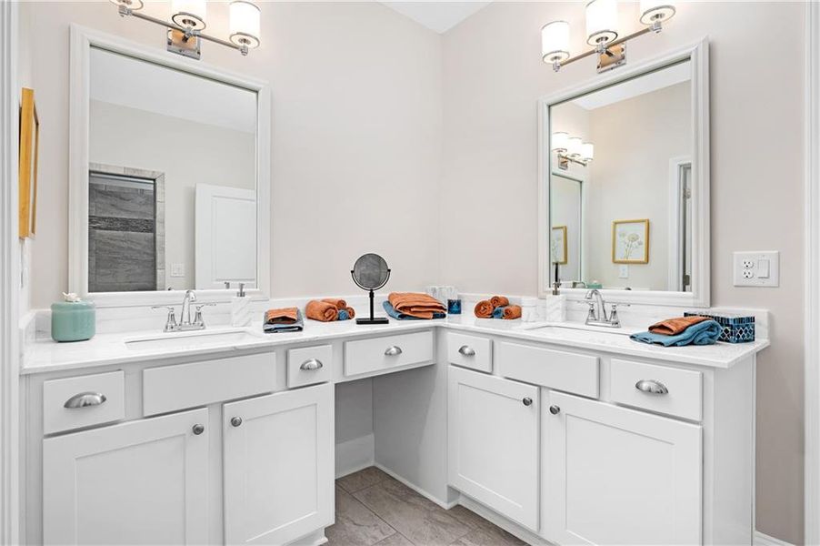 Furnished interior view inside a new home in , Gainesville (Image 13).