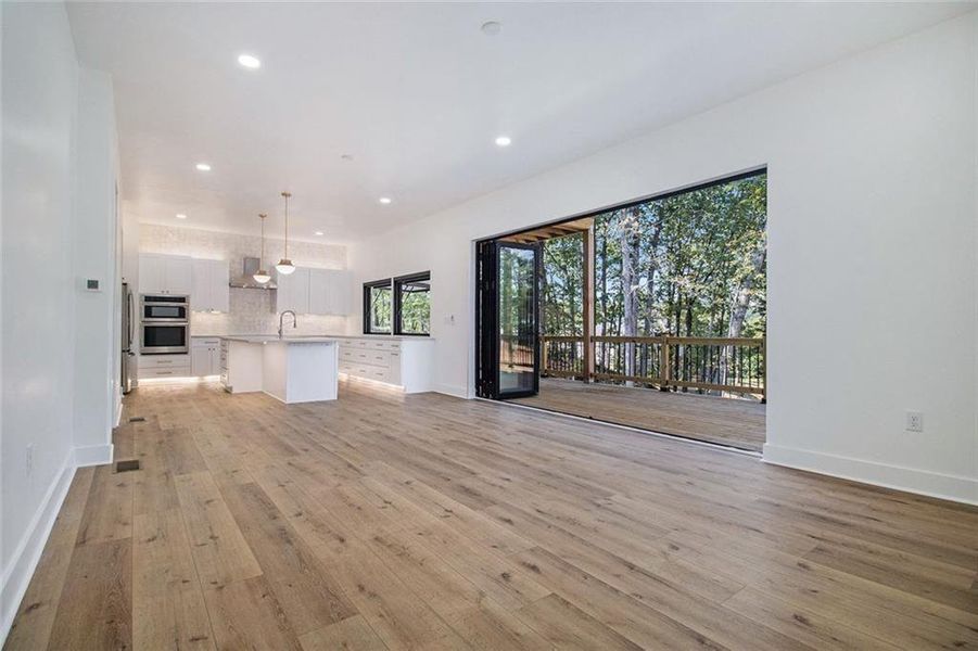 Spacious, unfurnished interior of a new home in , Dawsonville (Image 19).