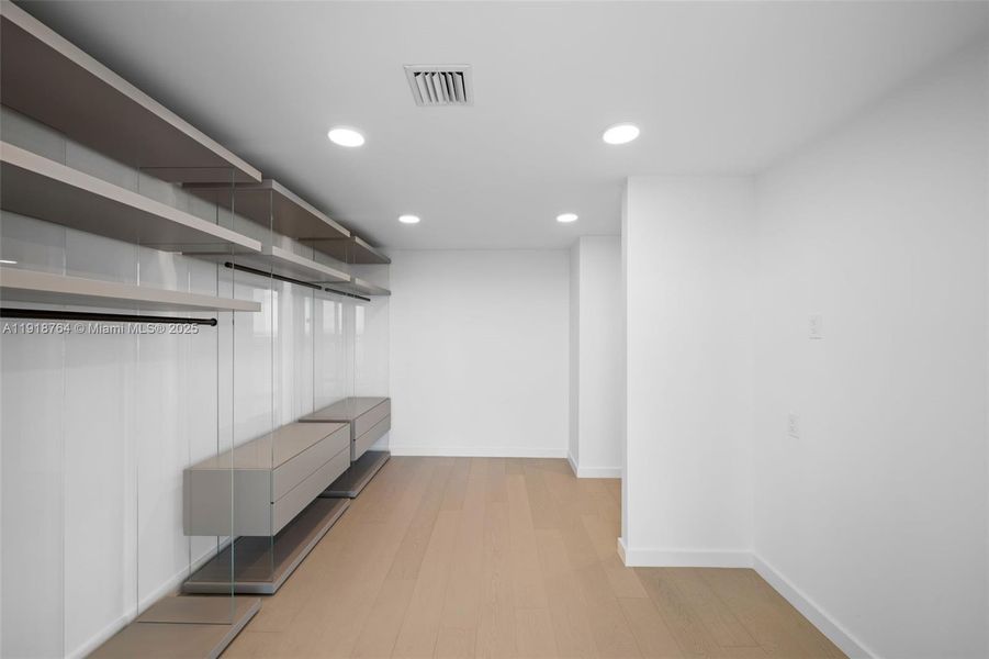 Furnished interior view inside a new home in Five Park, Miami Beach (Image 59). Furnished interior view inside a new home in Five Park, Miami Beach (Image 59).