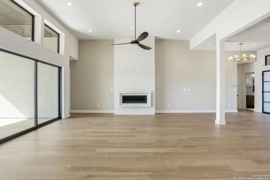 Spacious, unfurnished interior of a new home in George's Ranch, Boerne (Image 23). Spacious, unfurnished interior of a new home in George's Ranch, Boerne (Image 23).