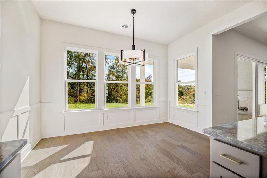 Spacious, unfurnished interior of a new home in Long Hollow Landing, Gainesville (Image 38).