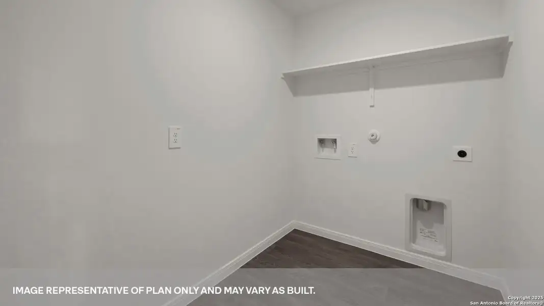Spacious, unfurnished interior of a new home in Trace, San Marcos (Image 25). Spacious, unfurnished interior of a new home in Trace, San Marcos (Image 25).