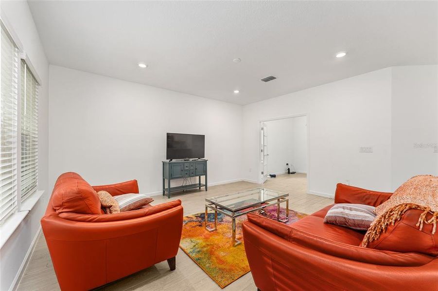 Furnished interior view inside a new home in Liberty Village: Liberty Village - Phase One, Ocala (Image 19).