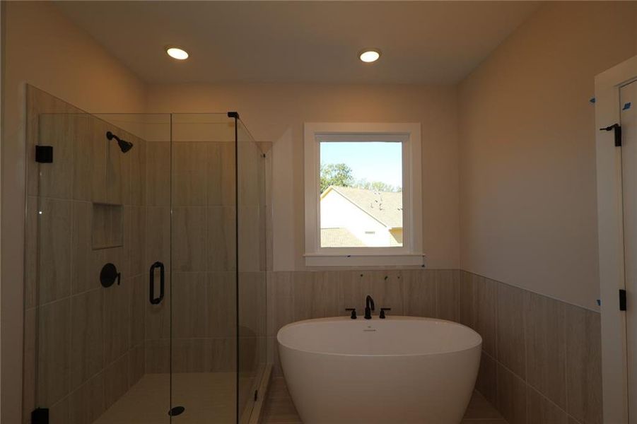 Furnished interior view inside a new home in Ellis, Marietta (Image 11).