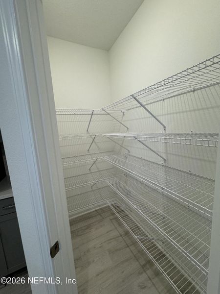 Spacious, unfurnished interior of a new home in Hyland Trail, Green Cove Springs (Image 39).