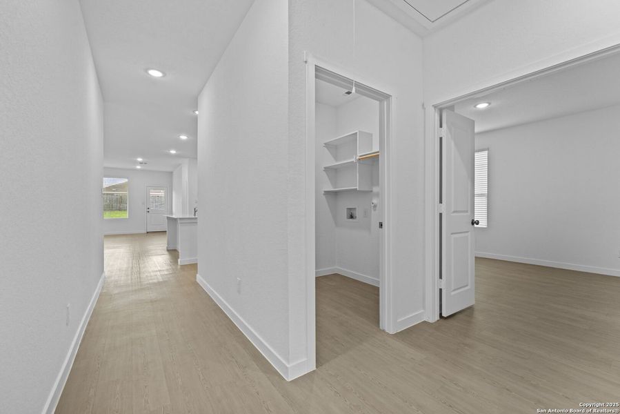 Spacious, unfurnished interior of a new home in , New Braunfels (Image 24).