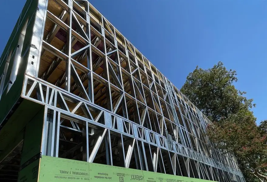 Condo located in Dallas, TX showcasing its design and architecture (Image 5). Condo located in Dallas, TX showcasing its design and architecture (Image 5).