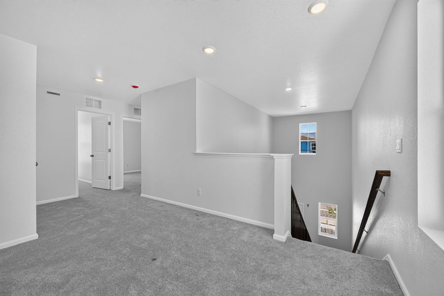 Spacious, unfurnished interior of a new home in Lake Bluff, Greeley (Image 13). Spacious, unfurnished interior of a new home in Lake Bluff, Greeley (Image 13).