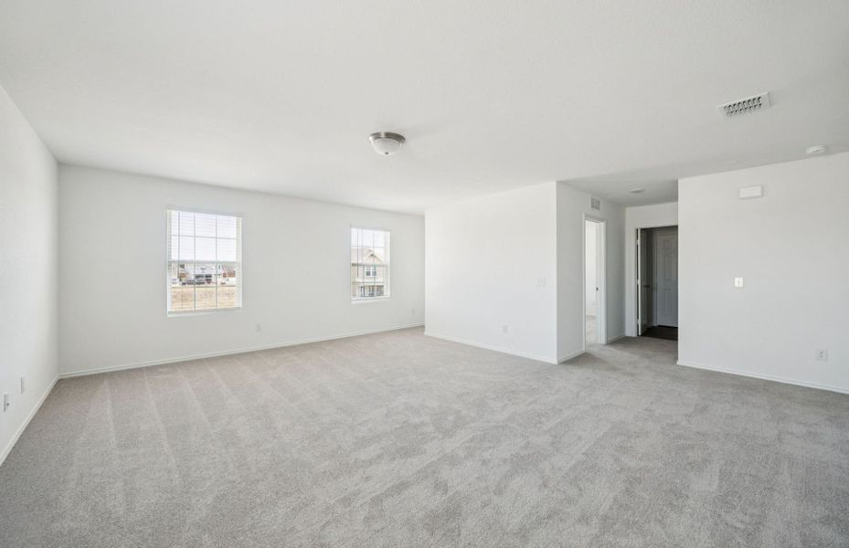 Representative unfurnished interior of a home built from the Kisko by Centex in Mobberly Farms, Pilot Point (Image 16).