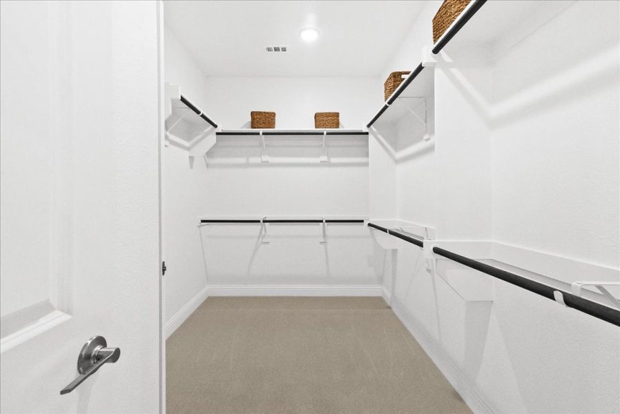 Spacious, unfurnished interior of a new home in Sutton Fields, Celina (Image 17).