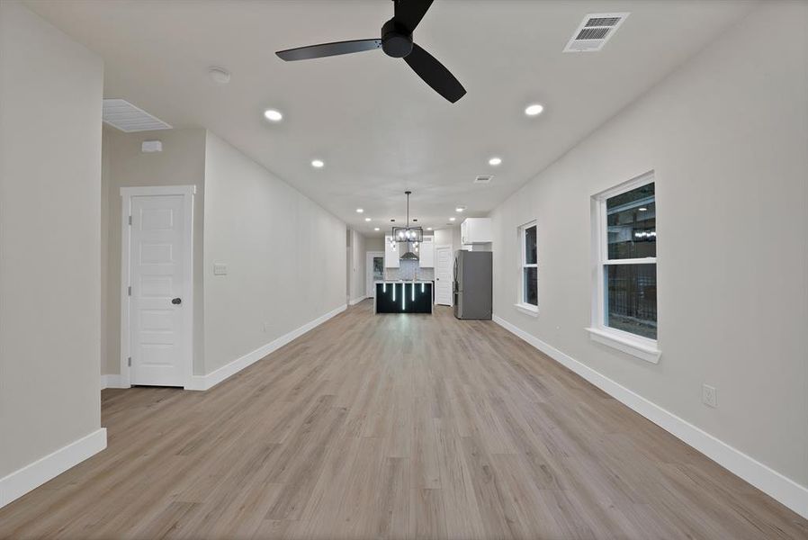 Spacious, unfurnished interior of a new home in , Fort Worth (Image 24).
