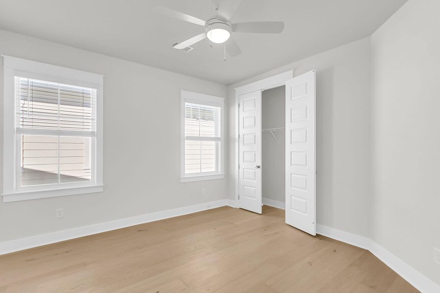 Spacious, unfurnished interior of a new home in Miller's Crossing, Johns Island (Image 52).