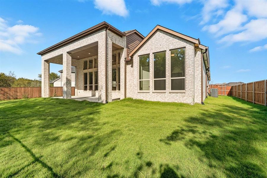 Exterior details and patio area of a home in Sonoma Verde: 70ft. lots, McLendon-Chisholm (Image 18). Exterior details and patio area of a home in Sonoma Verde: 70ft. lots, McLendon-Chisholm (Image 18).