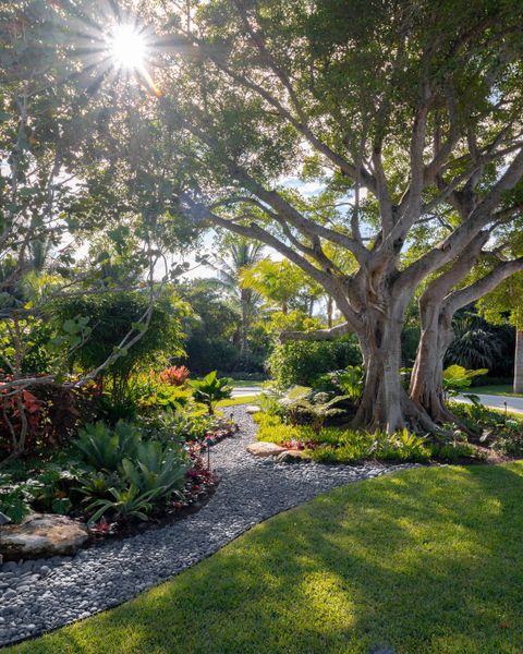 488 S Beach Rd, Jupiter Island, 33455-11