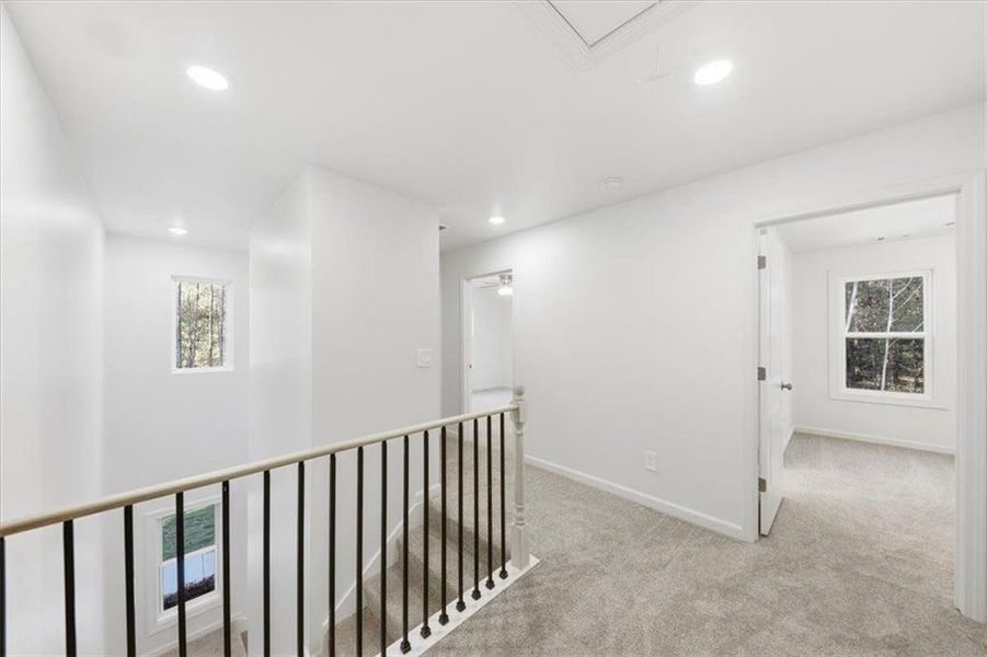 Spacious, unfurnished interior of a new home in , Whitesburg (Image 46).